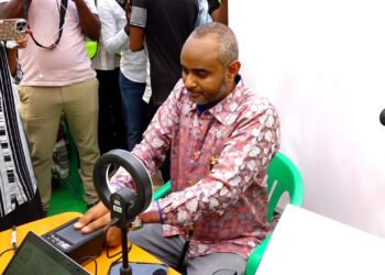 Wasiir Jaamac oo isku diiwaan galiyay doorashooyinka tooska ah.