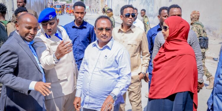 Maamulka Gobolka Banaadir oo dib u furay ilaa Seddex Waddo