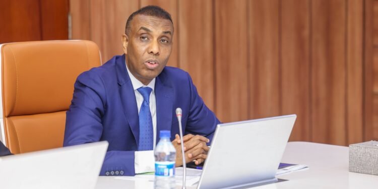 Raisul Wasaare Xamsa oo magacaabis sameeyay.