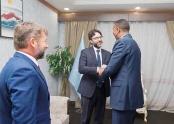 Shirkadda Favori oo laga hadlay Horumarinta Garoonka Diyaaradaha Aadan Cadde.