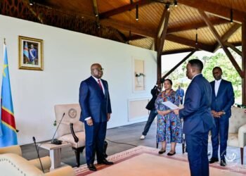 Safiirka cusub ee Soomaaliya u qaabilsan Congo oo laga gudoomay Warqadaha Safiirnimo