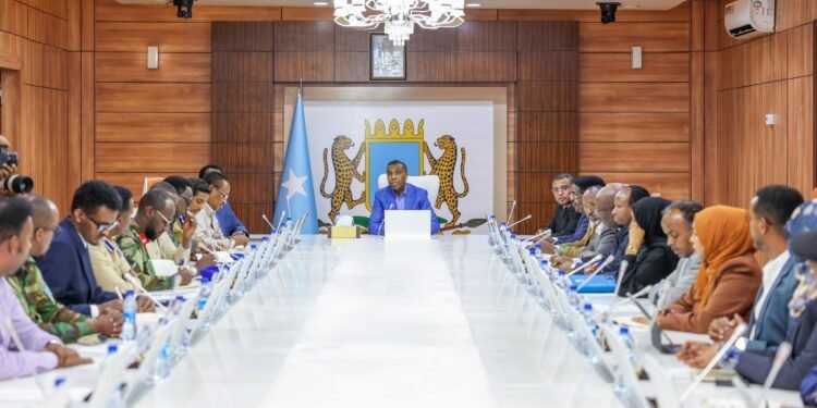 Ra’iisul Wasaare Xamsa oo guddoomiyey shir looga hadlayey Doorashooyinka