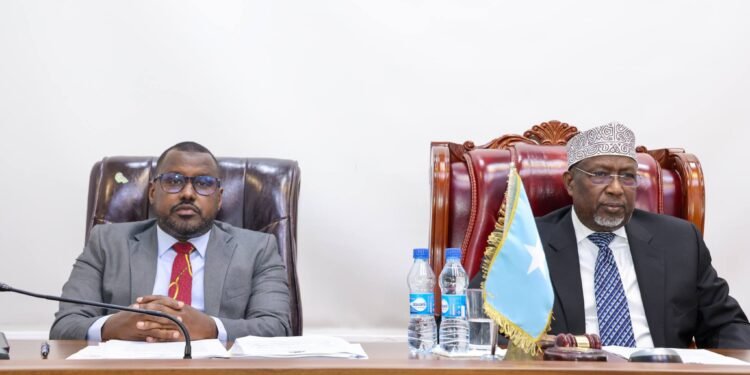 Heshiiska Ciidanka heeganka Bariga Afrika oo la ansixiyay.