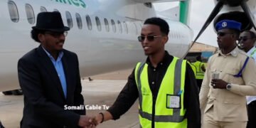 Xubno kamid ah mucaaradka iyo Suxufiyiin oo gaaray Kismaayo.