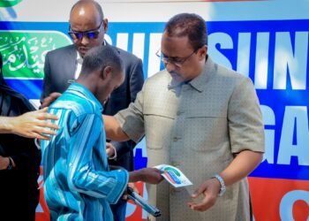 Gudoomiye Muungaab oo Ciidsiiyay dadka baahiyaha gaarka ah qaba ee kunool Caasimada