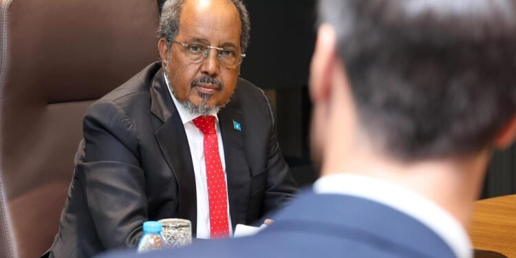 Maxey ka wada hadleen Madaxweyne Xasan Sheekh iyo Wakiilada Beesha Caalamka?