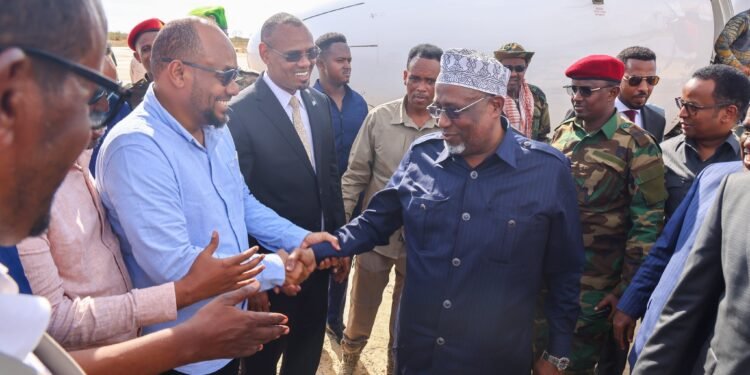 Gudoomiye Aadan Madoobe oo gaaray Baydhabo