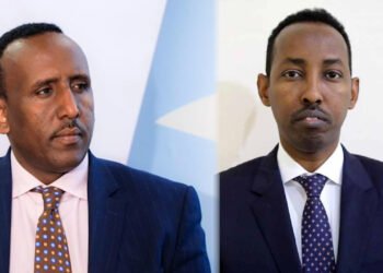 Mustaf Dhuxuloow oo Xilkii laga qaaday iyo Xuseen Iidoow oo la magacaabay.