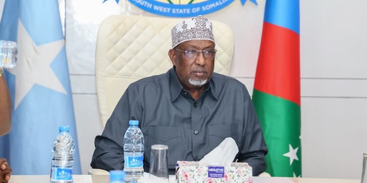 Gudoomiye Aadan Madoobe oo la kulmay Odayaasha dhaqanka Koonfur Galbeed