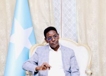 Wasiir Fartaag oo qaabilay saraakiil ka socoto Safaaradda dowladda Switzerland