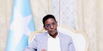 Wasiir Fartaag oo qaabilay saraakiil ka socoto Safaaradda dowladda Switzerland