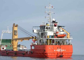 Iiraan oo ku hanjabtay inay carqaladeyn doonto isu-socodka maraakiibta Gacanka iyo Badda Cas