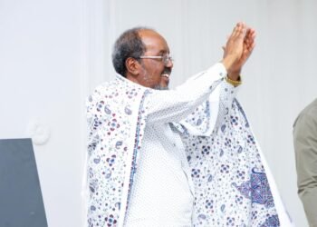 Madaxtooyada Soomaaliya oo Casuumaad u dirtay Mucaaradka iyo Shir wadatashi oo la iclaamiyay.