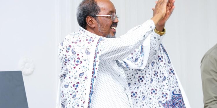 Madaxtooyada Soomaaliya oo Casuumaad u dirtay Mucaaradka iyo Shir wadatashi oo la iclaamiyay.